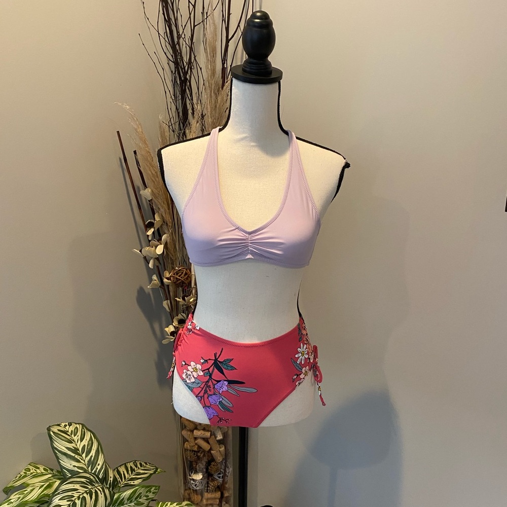 ✨Cupshe (NWT) Women’s Floral Braided Back Bikini✨